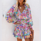 Rochie mini cu decolteu în V, mâneci lungi și volane la tiv, pentru femei