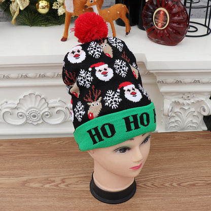 🧢 LED Knitted Christmas Hat